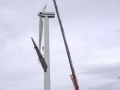 Lifting turbine blades